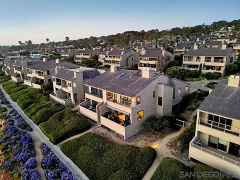 View/Area - 101 Spinnaker Ct, Del Mar, CA 92014 photo 6 of 7