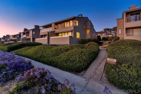Exterior - 101 Spinnaker Ct, Del Mar, CA 92014 photo 4 of 6