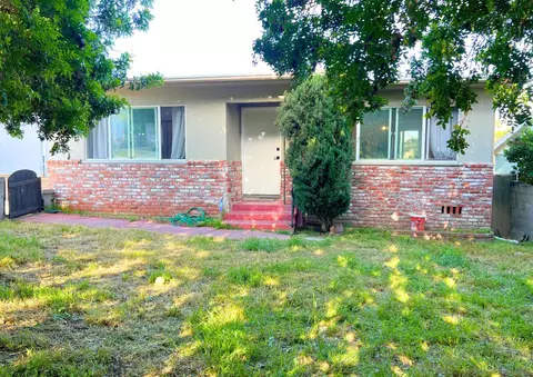 2655 Grange St, Lemon Grove, CA 91945