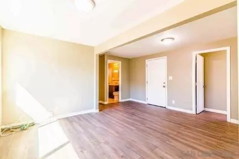 9056-9058 Valencia St, Spring Valley, CA 91977 photo 2
