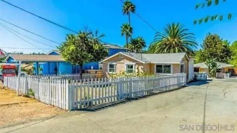 9056-9058 Valencia St, Spring Valley, CA 91977