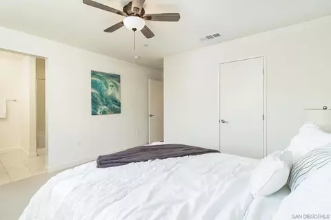 Bedroom - 35168 Grove Trl, Fallbrook, CA 92028 photo 3 of 5