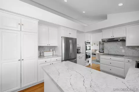 5971 Desert View Dr, La Jolla, CA 92037 photo 27