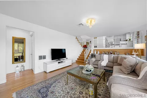 5971 Desert View Dr, La Jolla, CA 92037 photo 32