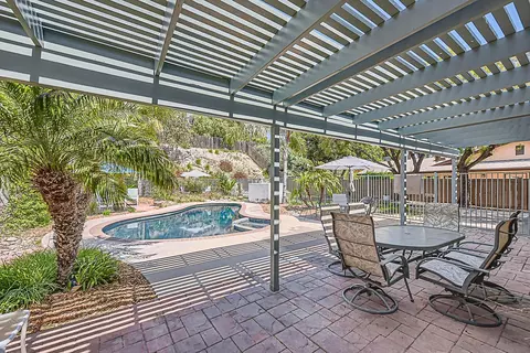 10814 Via Cascabel, San Diego, CA 92124