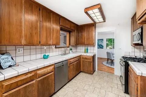 69 E I St, Chula Vista, CA 91910 photo 16