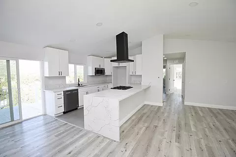 Kitchen - 11393 Posthill Rd, Lakeside, CA 92040 photo 2 of 6