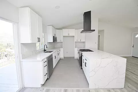 Kitchen - 11393 Posthill Rd, Lakeside, CA 92040 photo 1 of 6