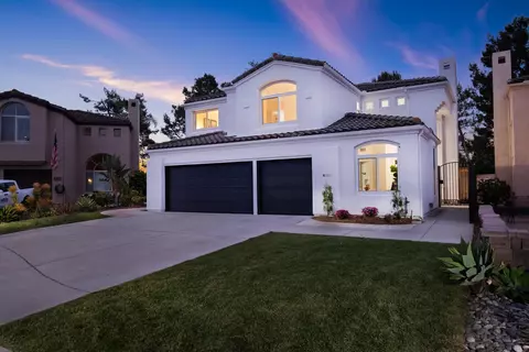 Exterior - 2122 Opal Rdg, Vista, CA 92081 photo 2 of 7