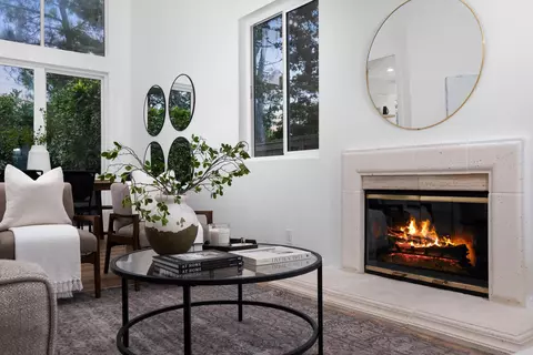 Living - 2122 Opal Rdg, Vista, CA 92081 photo 2 of 3