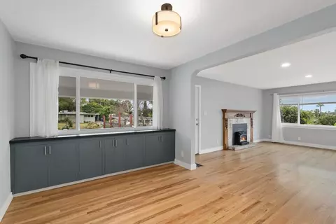 Living - 1104 Oak Dr, Vista, CA 92084 photo 1 of 7