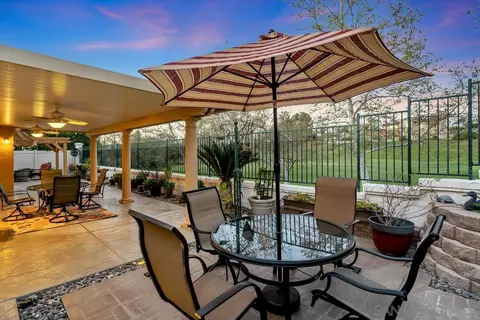 Exterior - 45846 Paseo Gallante, Temecula, CA 92592 photo 6 of 19