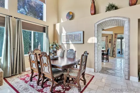 Dining - 45846 Paseo Gallante, Temecula, CA 92592 photo 2 of 2