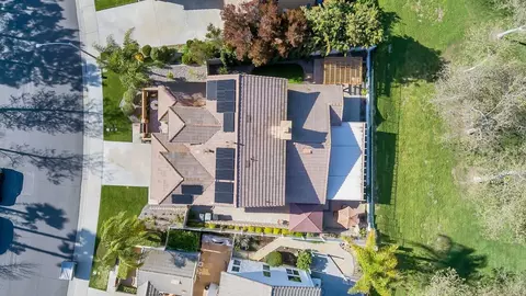View/Area - 45846 Paseo Gallante, Temecula, CA 92592 photo 2 of 10