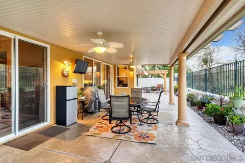 Exterior - 45846 Paseo Gallante, Temecula, CA 92592 photo 4 of 19