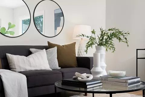 Living - 981 Grove Ave, Imperial Beach, CA 91932 photo 2 of 2