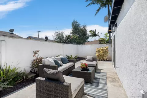 Exterior - 981 Grove Ave, Imperial Beach, CA 91932 photo 8 of 11