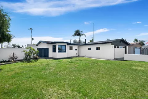 Exterior - 981 Grove Ave, Imperial Beach, CA 91932 photo 2 of 11