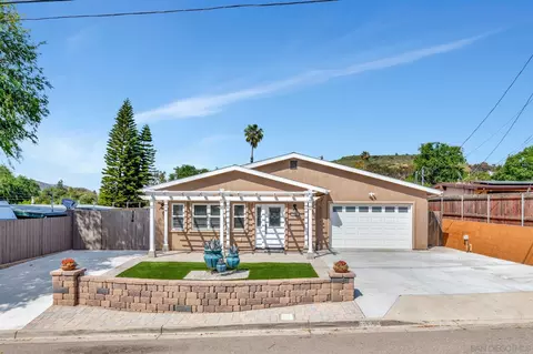 9227 Bird St, Santee, CA 92071