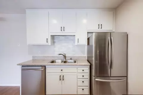 Kitchen - 12716 Lakeshore Dr #L, Lakeside, CA 92040 photo 8 of 8