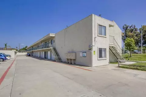 Exterior - 12716 Lakeshore Dr #L, Lakeside, CA 92040 photo 1 of 10