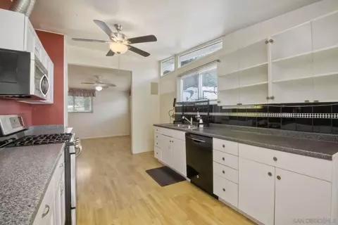 13816 Tobiasson Rd, Poway, CA 92064 photo 9