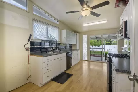 13816 Tobiasson Rd, Poway, CA 92064 photo 11