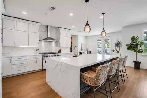 6347 Di Vita Dr, Carlsbad, CA 92009