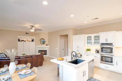 585 Inverlochy Dr, Fallbrook, CA 92028 photo 17