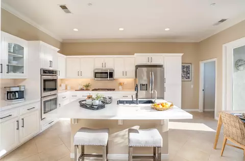 585 Inverlochy Dr, Fallbrook, CA 92028 photo 13