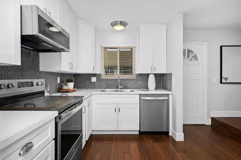 Kitchen - 770 Morse St, Oceanside, CA 92054 photo 3 of 4