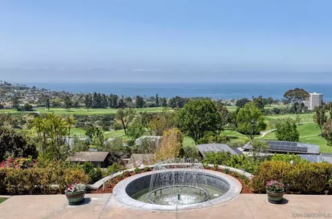 7106 Country Club Dr, La Jolla, CA 92037