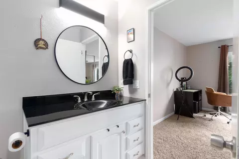 Bath - 1634 Pala Lake Dr, Fallbrook, CA 92028 photo 3 of 4