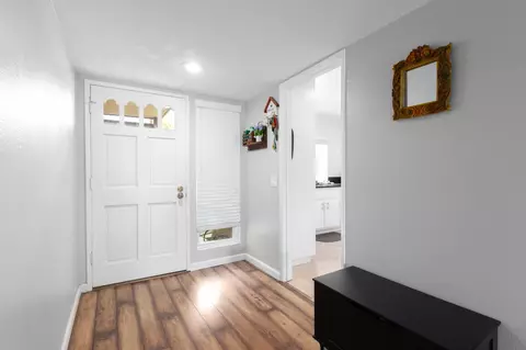 Entry Way - 1634 Pala Lake Dr, Fallbrook, CA 92028 photo 1 of 1