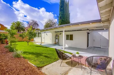 1045 W 13th Ave, Escondido, CA 92025 photo 2