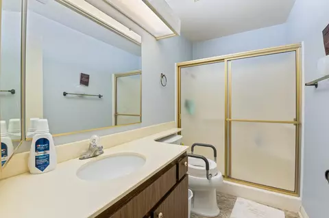 Bath - 4278 Dowitcher Way, Oceanside, CA 92057 photo 1 of 1