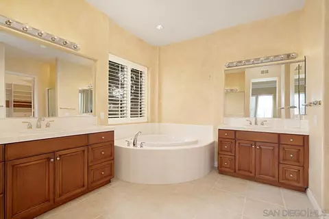 Bath - 1608 Hillstone Ave, Escondido, CA 92029 photo 1 of 7