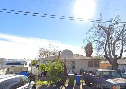 9637 Maccool Ln, Santee, CA 92071