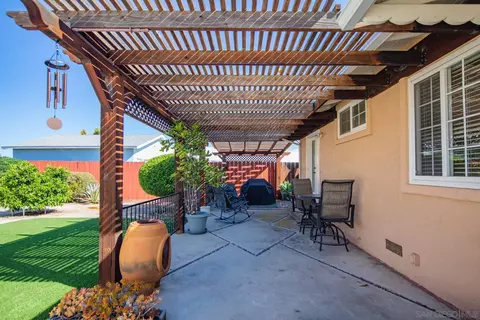 966 Ellen Ln, El Cajon, CA 92019 photo 23