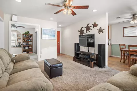 966 Ellen Ln, El Cajon, CA 92019 photo 4