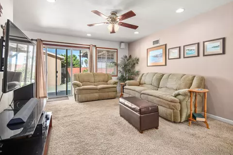 966 Ellen Ln, El Cajon, CA 92019 photo 2