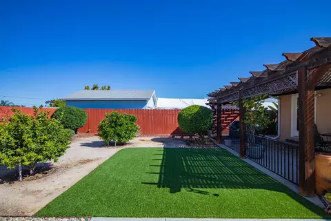 966 Ellen Ln, El Cajon, CA 92019 photo 32