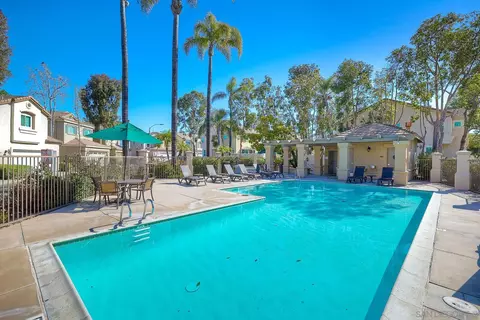 892 Kestral Dr, San Marcos, CA 92078