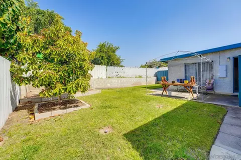 Exterior - 619 Thayer Dr, Spring Valley, CA 91977 photo 2 of 2