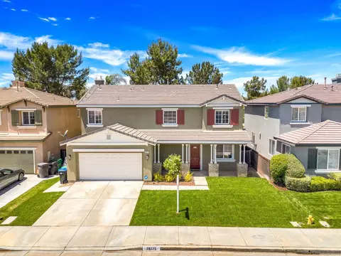 29775 Peacock Mountain Dr, Menifee, CA 92584