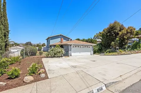 8581 Atlas View Dr, Santee, CA 92071 photo 3