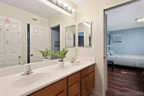 Bath - 350 Franciscan Way, Oceanside, CA 92057 photo 3 of 3
