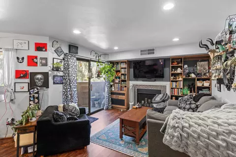 9750 Mesa Springs Way #46, San Diego, CA 92126