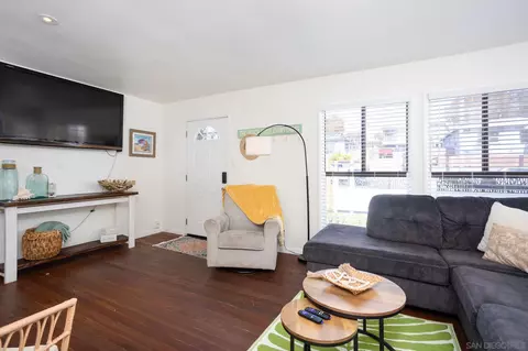 613 N Horne St, Oceanside, CA 92054 photo 4