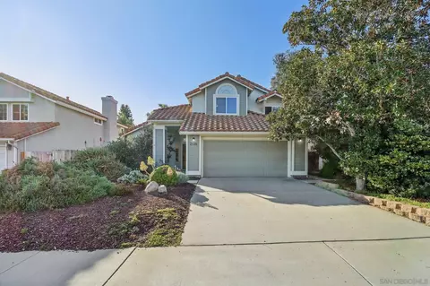 2125 Shadetree Ln, Escondido, CA 92029